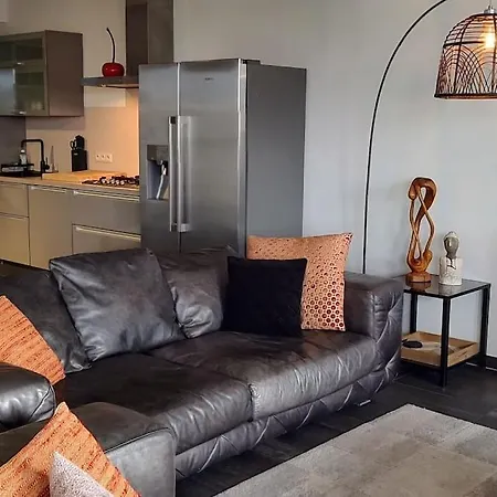 Apartment Schitterende Loft Met Gratis Parking, Vlakbij *