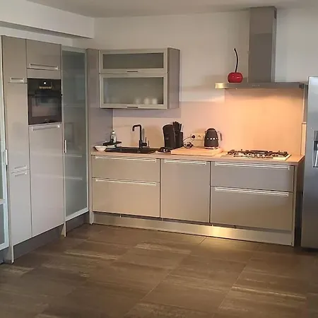 Schitterende Loft Met Gratis Parking, Vlakbij Apartment Antwerp