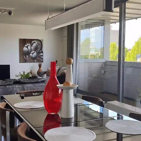 Schitterende Loft Met Gratis Parking, Vlakbij Apartment Antwerp