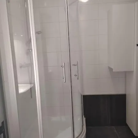 Schitterende Loft Met Gratis Parking, Vlakbij Apartment