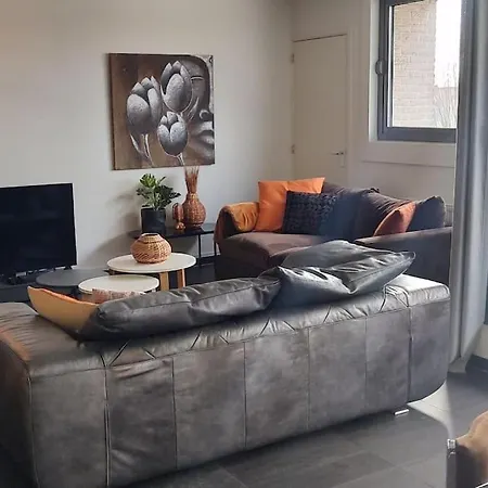 Apartment Schitterende Loft Met Gratis Parking, Vlakbij